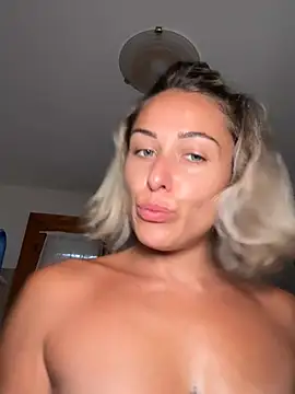 Chat XXX ao vivo de petrouchkaaa_