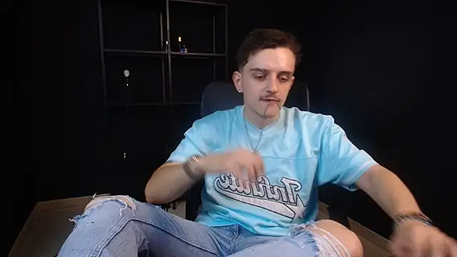 FelixStarkk Chat XXX live