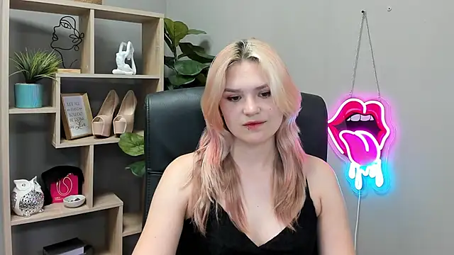 SweetLilyxo Chat XXX in diretta
