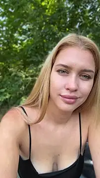 KikiWatson live XXX chat