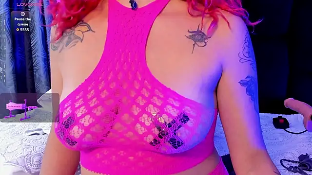 RoxanneStorm_'s Live XXX Chat