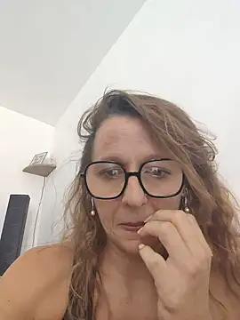 Shely5934's Live XXX Chat
