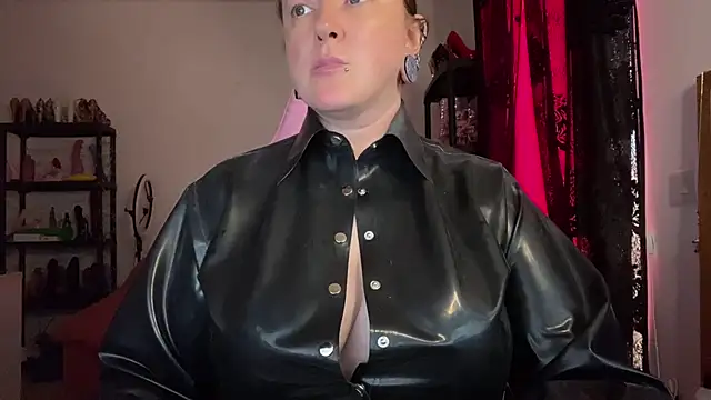 kisicaxx Chat XXX live