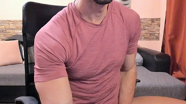 HotHunkTrainer Chat XXX live