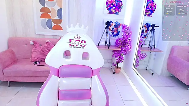 دردشة Afrodita_loren الجنسية المباشرة