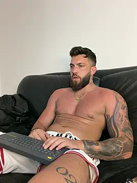 LustyMike_ Live XXX-chat