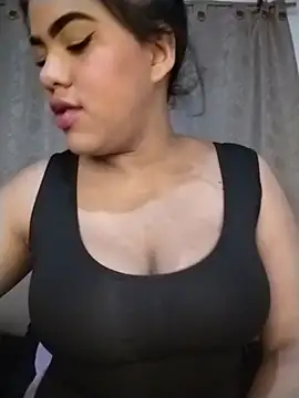 Bicky_24's Live XXX Chat
