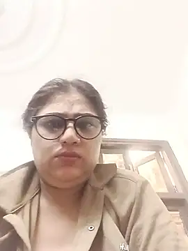 yourchahat27's Live XXX Chat
