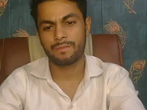 دردشة Stubborndesiboy الجنسية المباشرة
