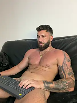 LustyMike_ Live XXX-Chat