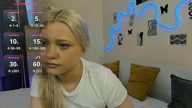 MidnightPoise's Live XXX Chat