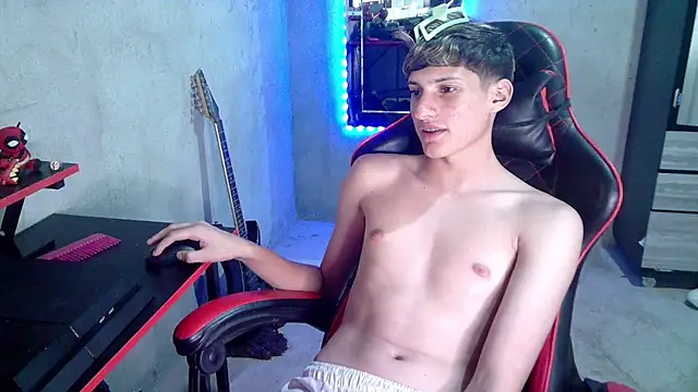 Chat XXX en directo de Pablito_Junior11