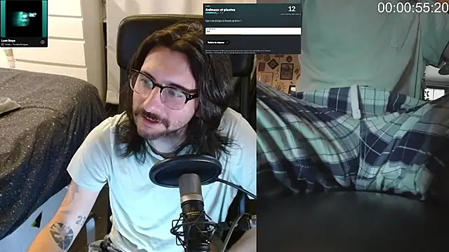Chuck-FR – Naživo XXX chat