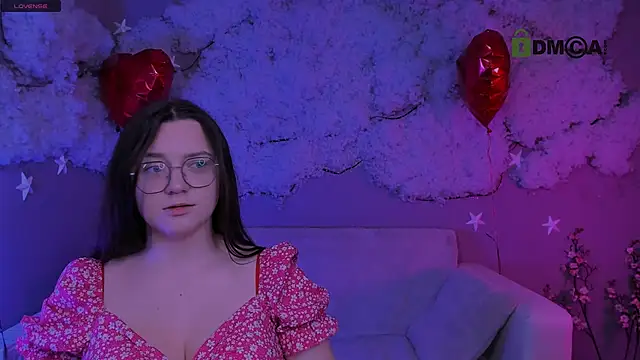 Chat +18 de nymira ao vivo