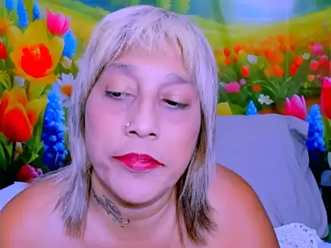 indianroxy Chat XXX live