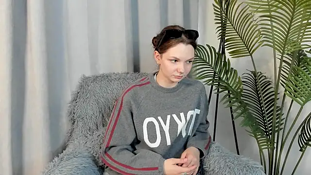 Chat +18 de EmilieFerullo ao vivo