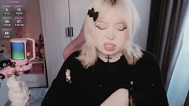 yumi_charm's Live XXX Chat