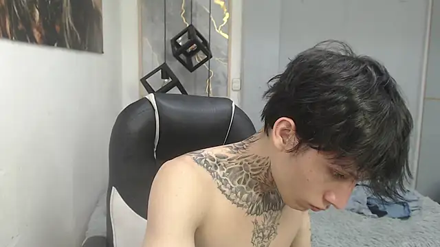 Онлайн чат XXX Cry_thereal