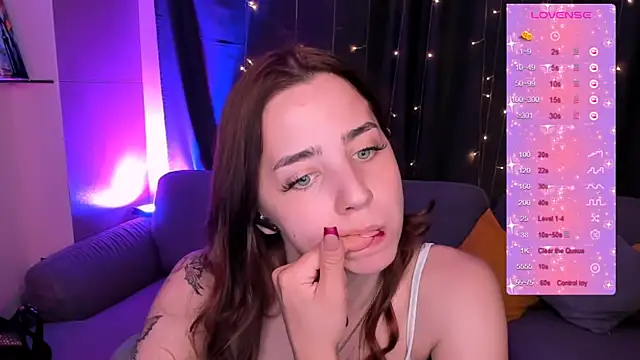 Chat XXX en directo de CharliGrace_