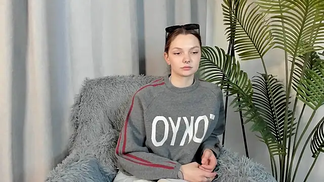 EmilieFerullo: онлайн-секс-чат