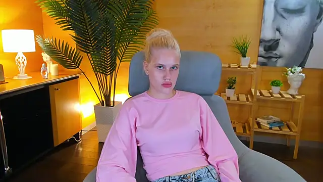 PatUrbaniak's Live XXX Chat