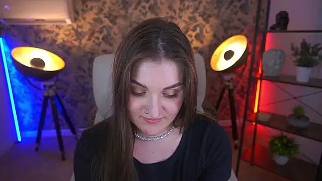 EmmyCharmm's Live XXX Chat