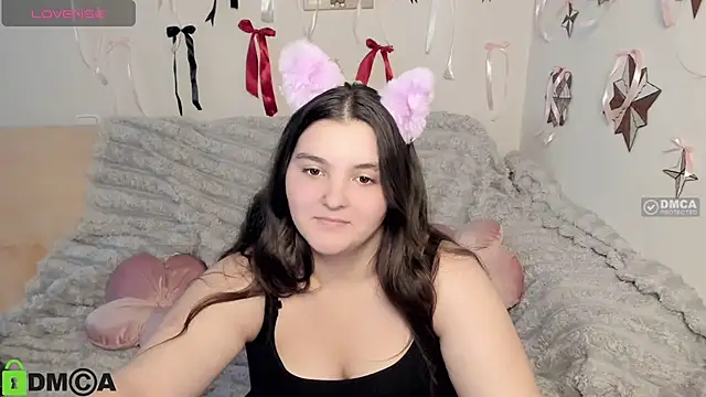 MonikaMooon Adlı Modelin Canlı XXX Sohbeti