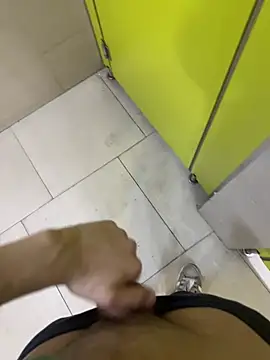 SXkinkyturk webcam show
