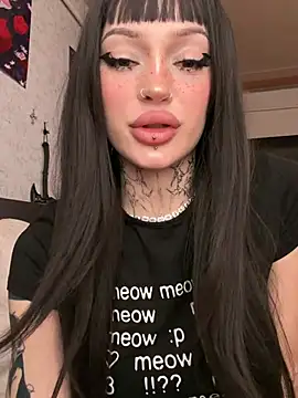 madelinexx: онлайн-секс-чат