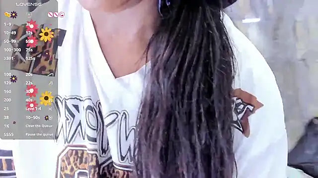 LauraSaenz01 라이브 XXX 채팅