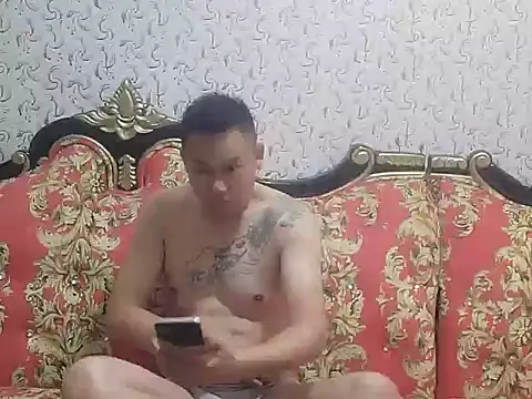 ZIZI-999 Show in webcam