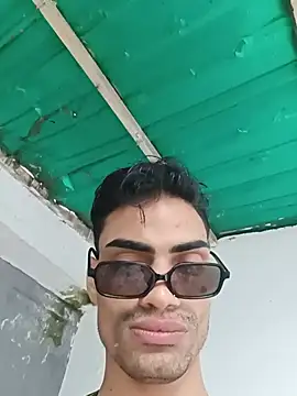 Živý XXX chat Latin_twink_lyam1