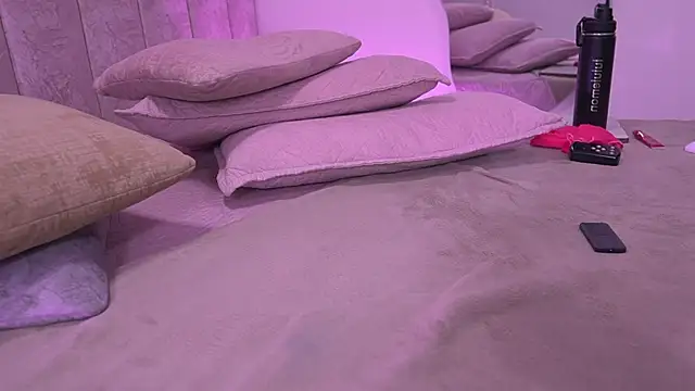 Chat +18 de violeta_aroca ao vivo