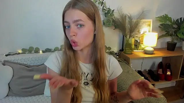 แชท XXX สดของ EmillyStarr