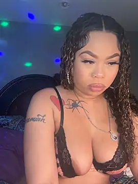 RenaThickAss Chat XXX live