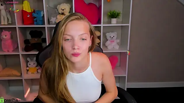 Neelly_Collins Chat XXX live