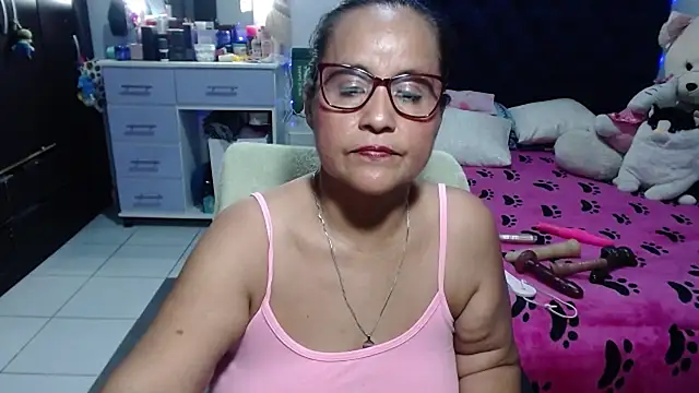 pervert_mommy_'s Live XXX Chat