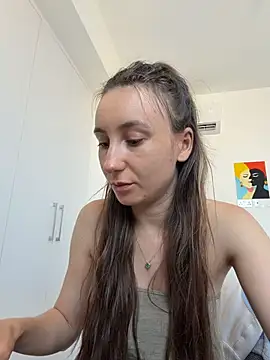 Chat +18 de viviandaimond1 ao vivo