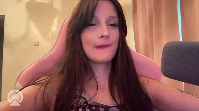 YunaVelourn Live XXX chat
