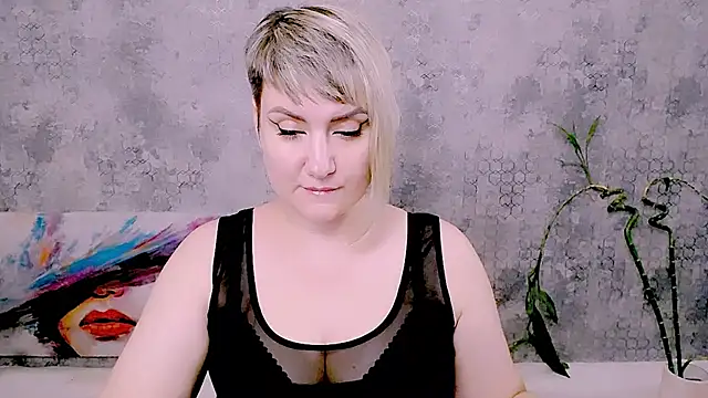 Djullia – Live XXX-chat