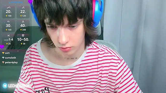 LeonBoykisser's Live XXX Chat