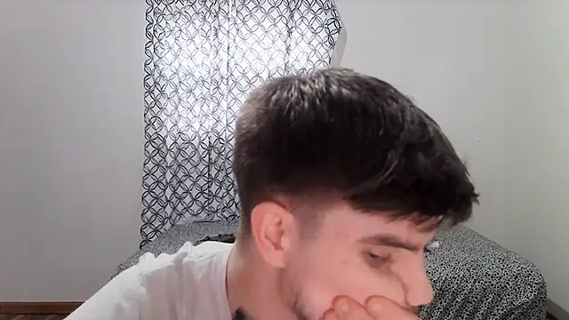 benzooo3 élő XXX-chatje