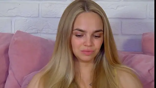 AnitaVenture's Live XXX Chat