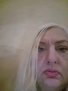 Chat XXX ao vivo de Julia20X