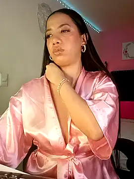SallyWhitee Chat XXX in diretta