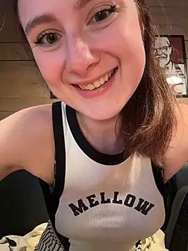 Онлайн чат XXX Dina_Tease