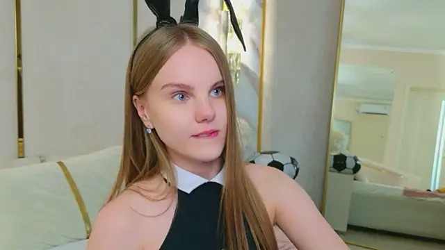 دردشة Lili_Lohan الجنسية المباشرة