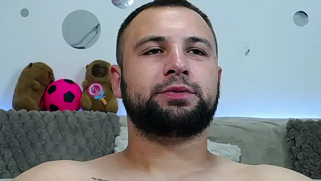 XXX chat uživo modela liam_studd