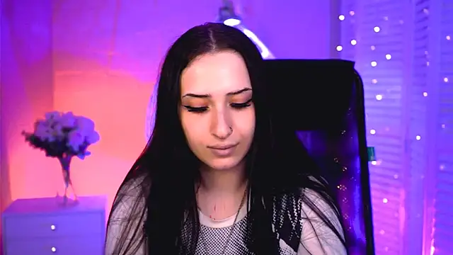 MonicaLowes' Live XXX Chat