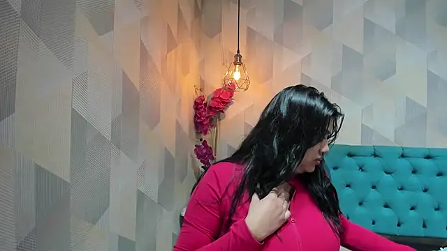 Chat XXX en directo de LindaBreeS